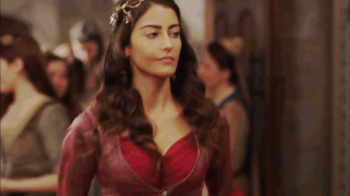 Ünlü model Tuğba Melis Türk’ten duygusal Umre paylaşımı; “Şükürler olsun, isteyen herkese nasip olsun”