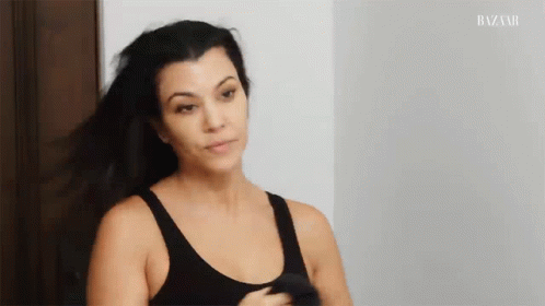 Kourtney Kardashian’ın annelik açıklaması sosyal medyada gündem oldu
