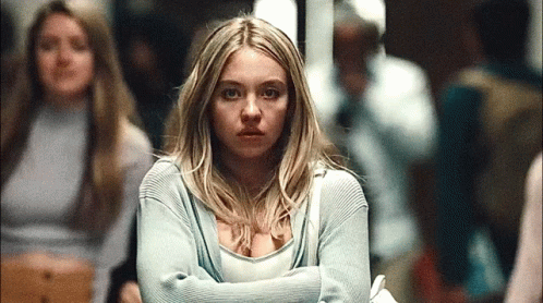 Amanda Seyfried Sordu, Sydney Sweeney Yanıtladı: Estetik İddialarına Nokta