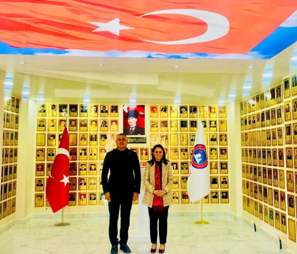 Ec01A674 Eb85 4117 9E27 893190E601E5