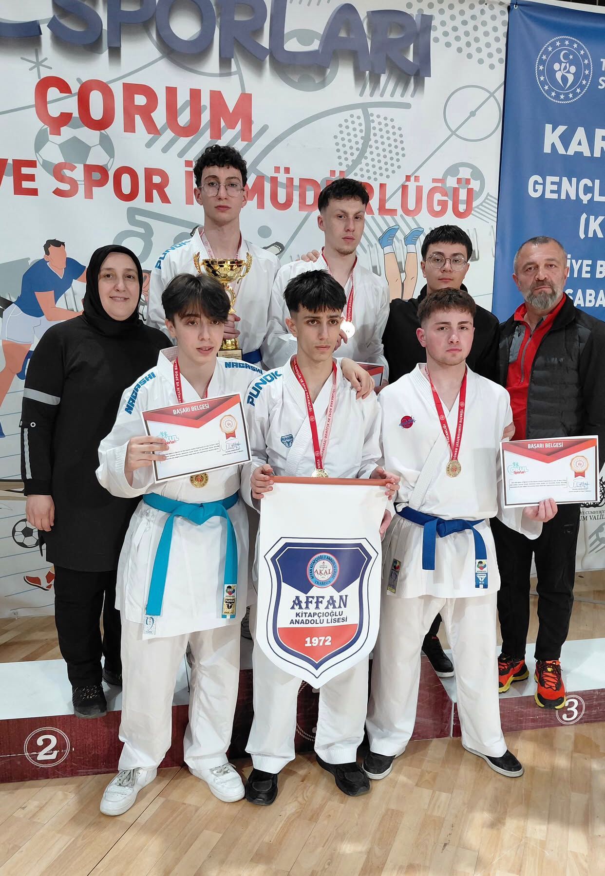 83A0F111 8Eee 4937 8900 104177121998