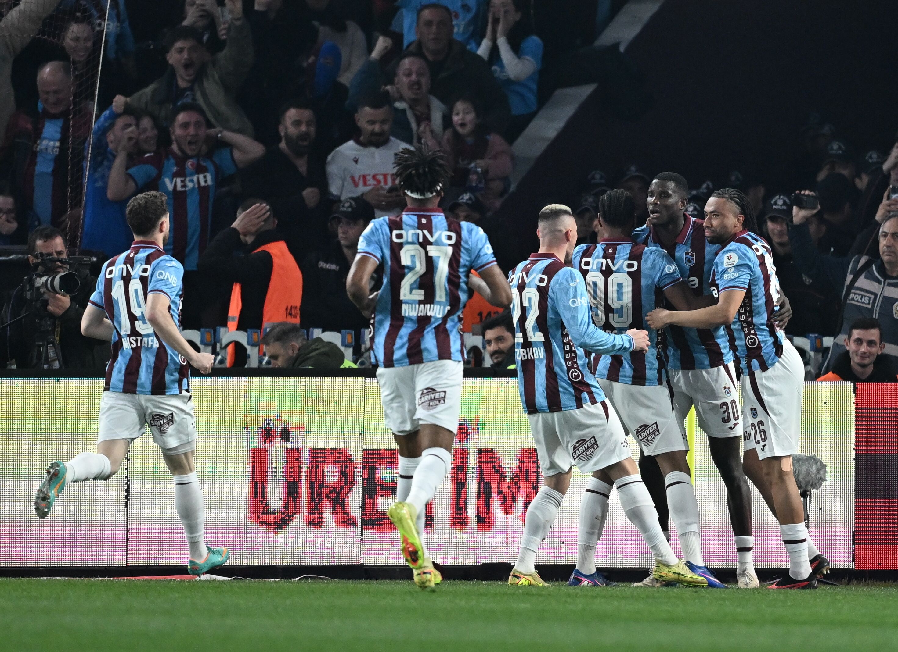 A A 20260404 41015085 41015082 T R A B Z O N S P O R G A L A T A S A R A Y