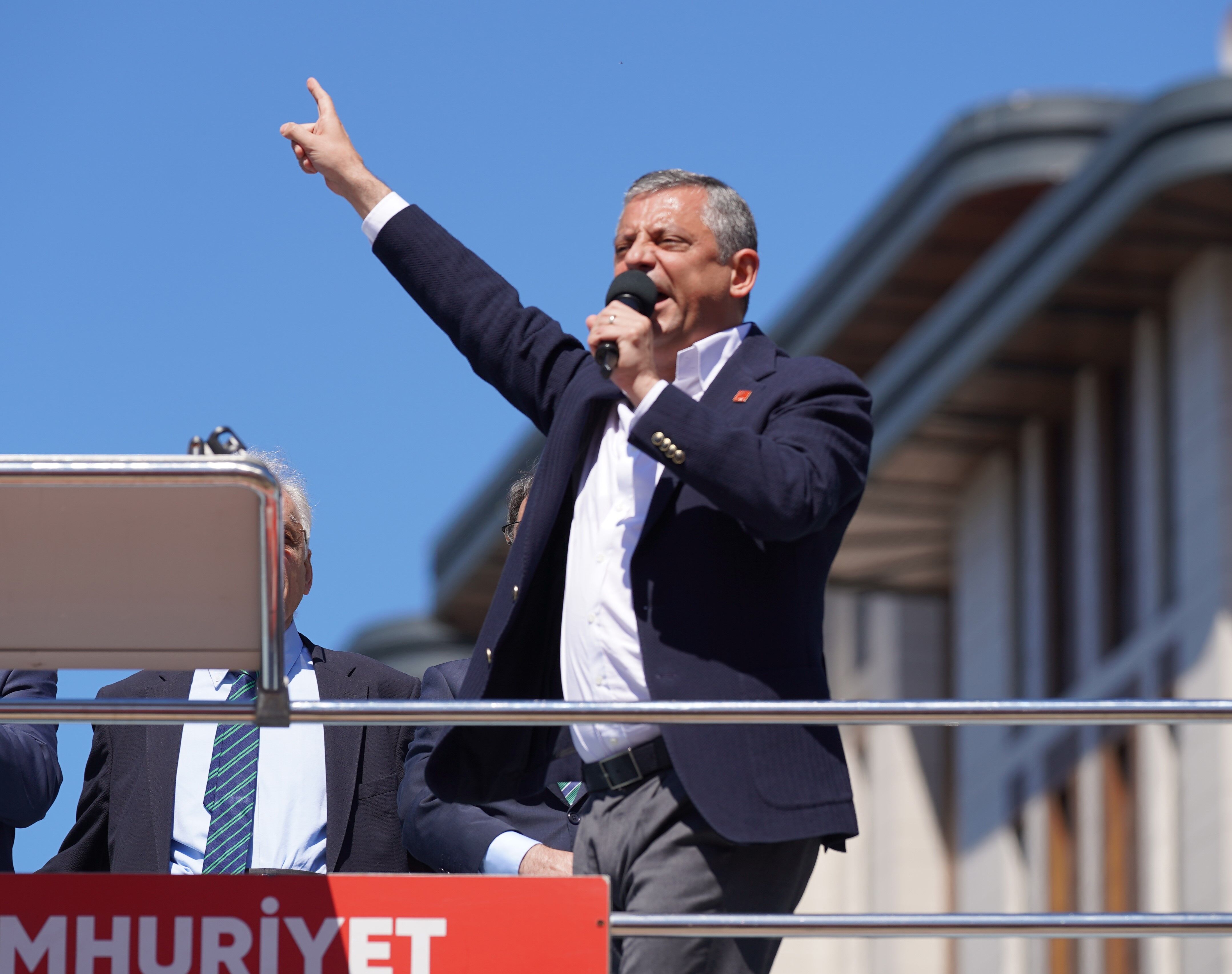 Özgür Özel Rize (11)