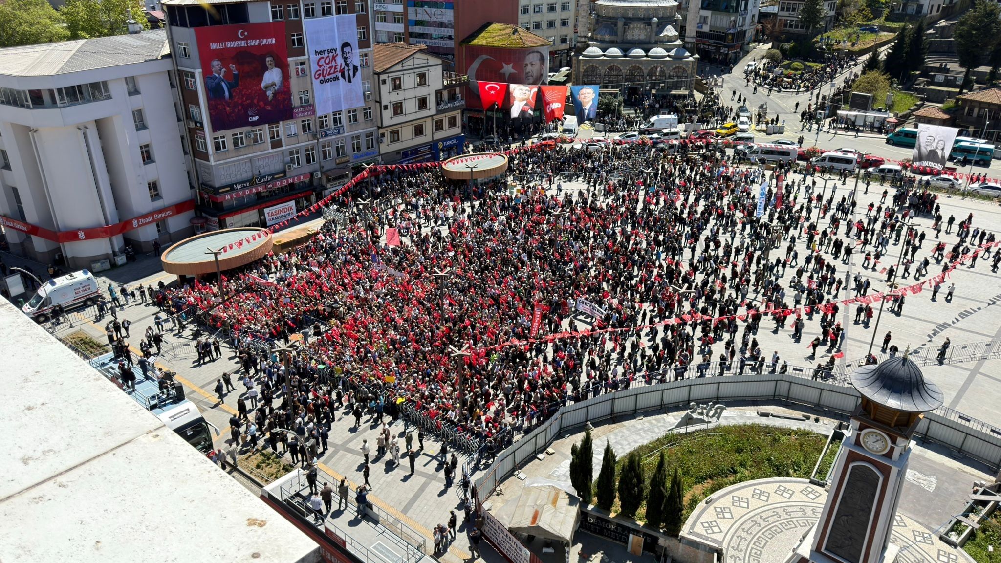 Özgür Özel Rize (6)