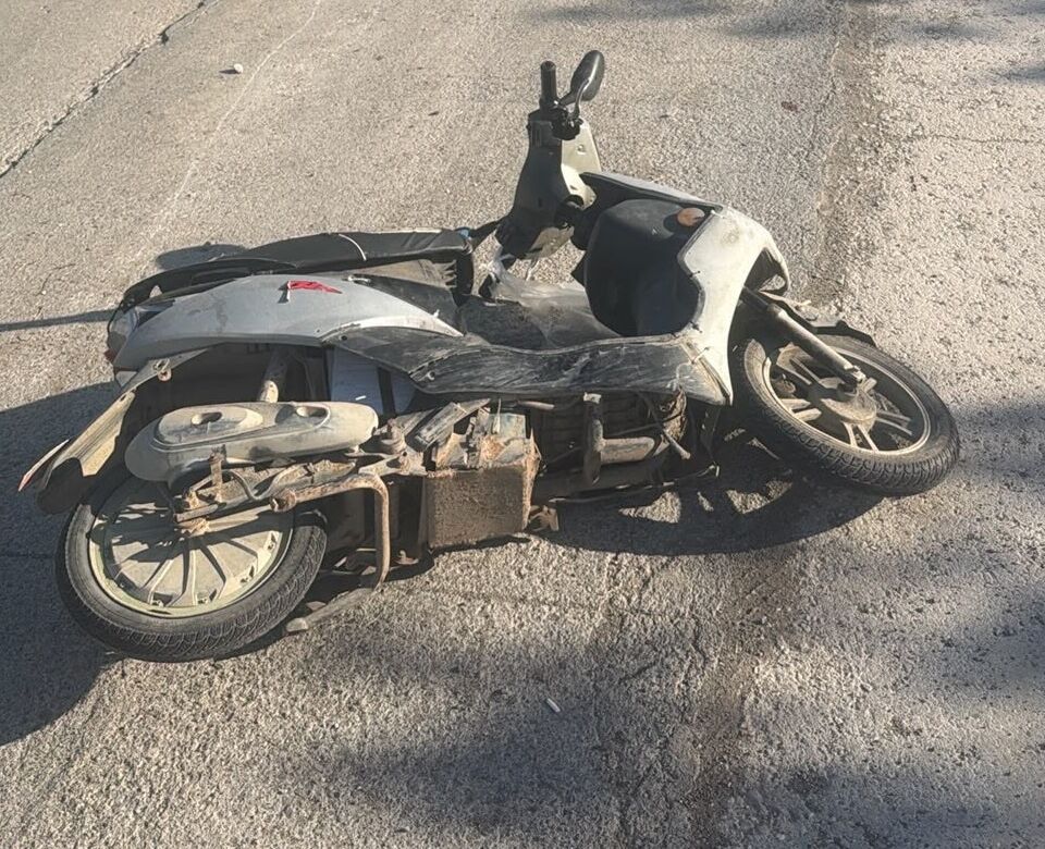 Bafra’da Otomobil ile Elektrikli Motosiklet Çarpıştı: 1 Yaralı