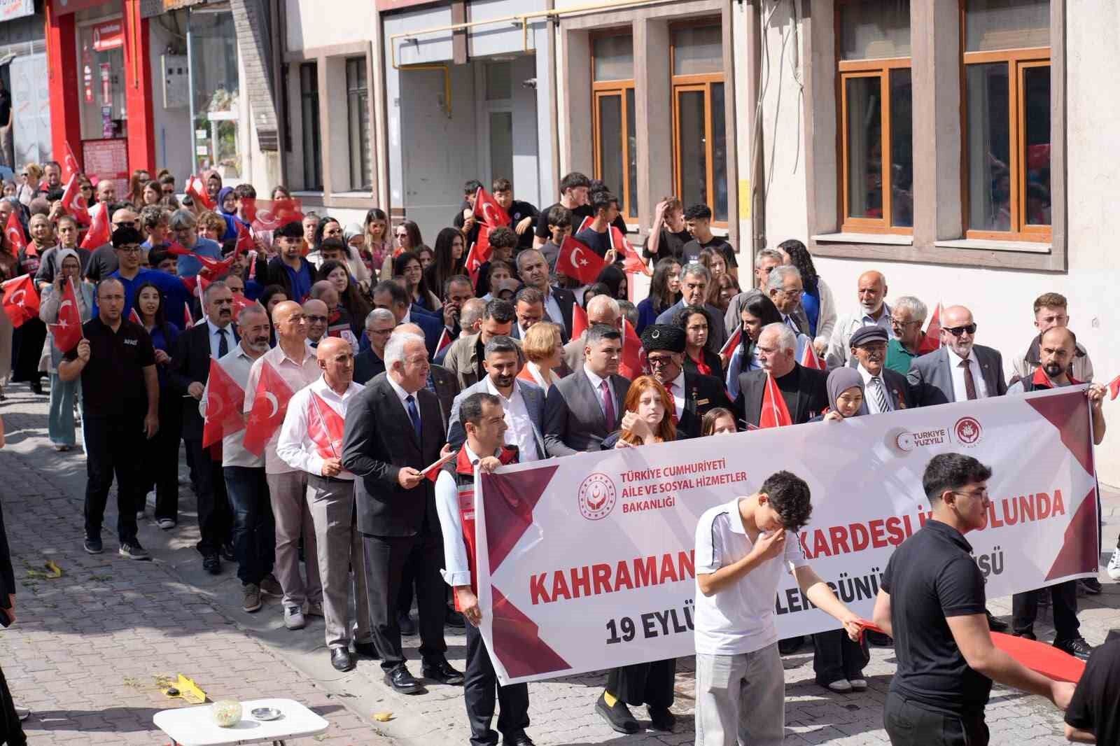 Artvin'de Gaziler Günü kapsamında kortej yürüyüşü düzenlendi