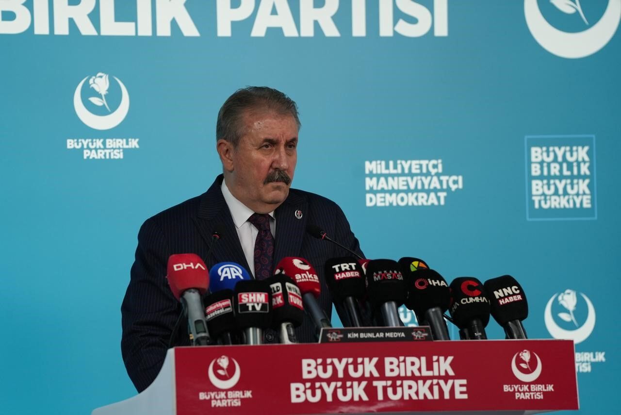 BBP Genel Başkanı Destici: 'Bu zararlar mutlaka ama mutlaka vurgunculardan ve devleti soyanlardan karşılanmalıdır'