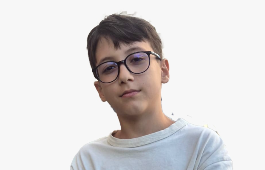 Yomralı Minik Çınar Yeteneğiyle Dikkat Çekiyor