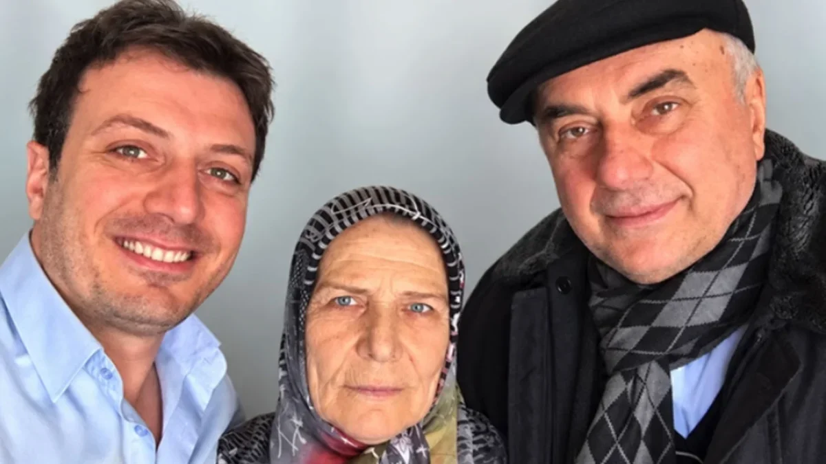 Trabzonlu Sanatci Onay Sahinin Aci Gunu Babasi Hayatini Kaybetti 3