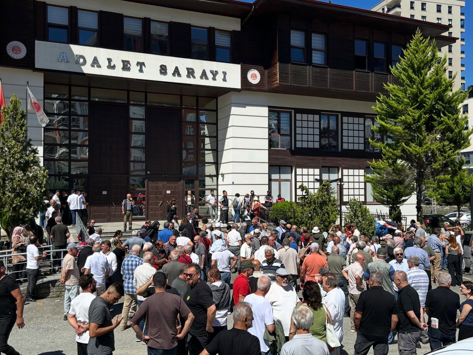Çervatoğlu’nun davasında SEGBİS krizi: Duruşma ertelendi