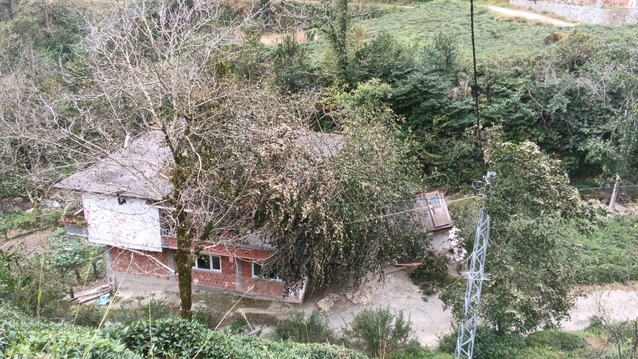 A W810670 04