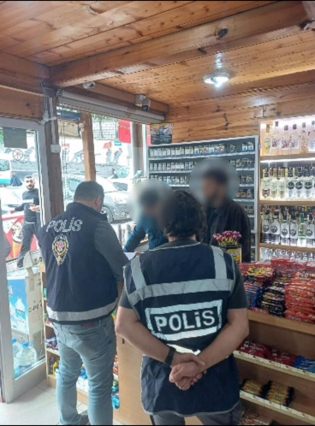Artvin'de okul çevrelerinde tütün denetimi